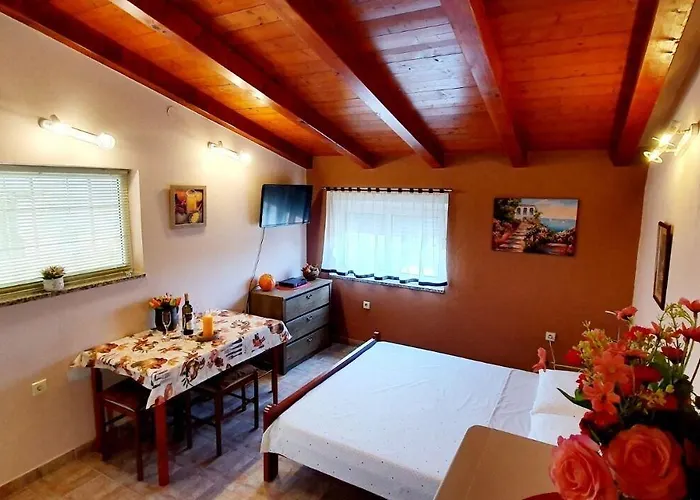 Julija Apartment