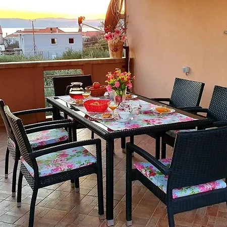 Julija - Big Terrace And Grill Διαμέρισμα *