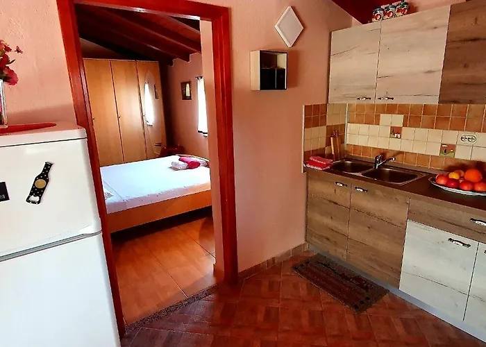 Julija Apartmán Bibinje